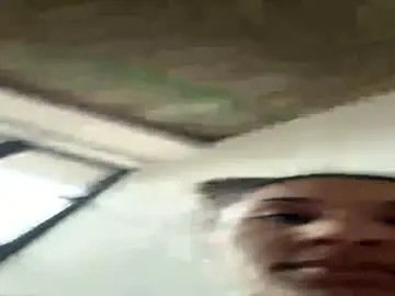 bunnihndrxx from chaturbate
