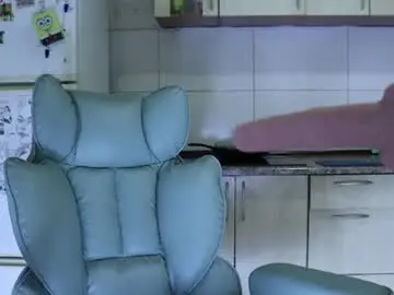 Chaturbate Live Porn of elsasquirt