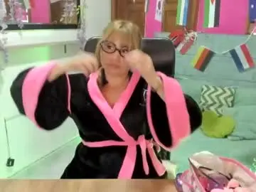 Chaturbate Free Live Porn of julieta_star69