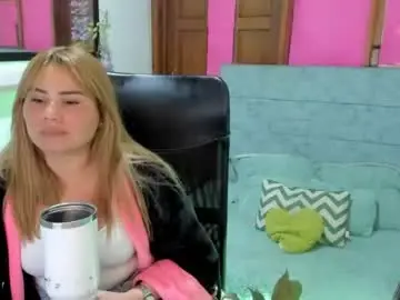 Chaturbate Live Sex of julieta_star69