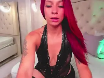 Chaturbate Live Sex Cam of tamhy_ferrara