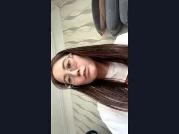 Chaturbate Adult Video Chat of erinnthurmond