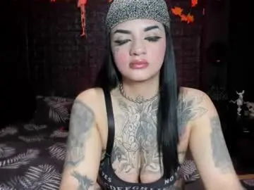 Chaturbate Live Sex Cam of noctara_voss