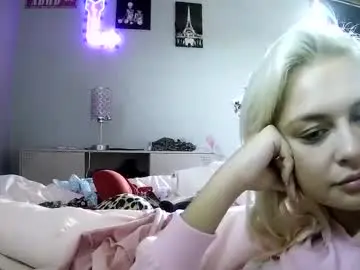 Chaturbate Adult Video Chat of ashleymaddyyyy647935