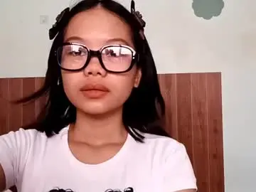 noelhallaway from chaturbate