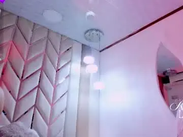 Chaturbate Sex Chat of raven_luxx