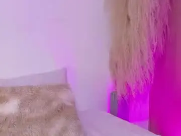 Chaturbate Live Sex Cam of annie_20__