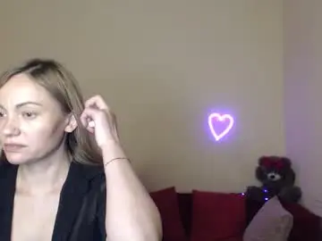 Chaturbate Free Live Porn of mikkey_mouse8