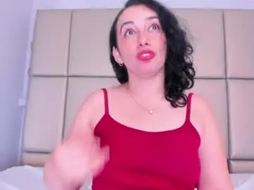 Chaturbate Live Sex Cam of lucymendezz_