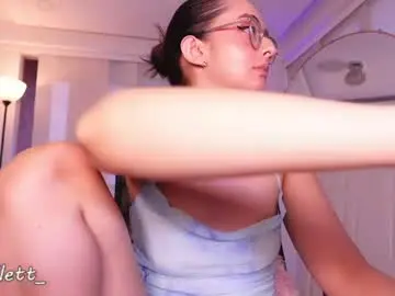 Chaturbate Live Sex Cam of nicollett_