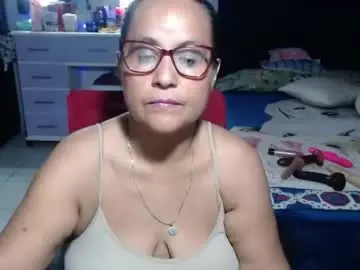 Chaturbate Live Sex Cam of pervert_mommy_x