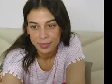 Chaturbate Live Sex Cam of alaouirim25
