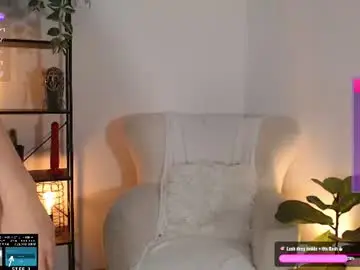 Chaturbate Best live sex cam show of lucylia_