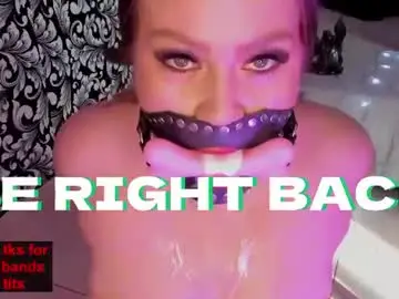 Chaturbate Live Sex Cam of dirty_foxy69