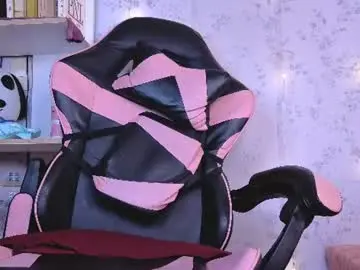 mily_lu from chaturbate