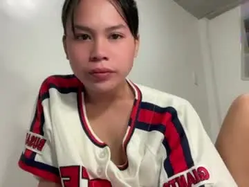 Chaturbate Live Sex Cam of chenni_01