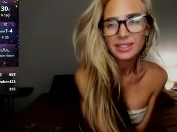 Chaturbate Free Porn Cam of theselina_kyle
