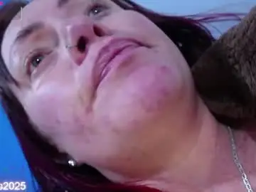 Chaturbate Live Porn of carolinhe_