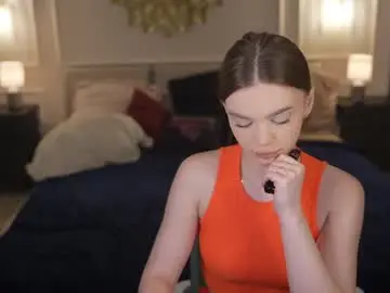 Chaturbate Live Sex Cam of kira0541