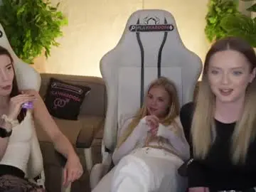 Chaturbate Watch Live Sex Cams of kira0541