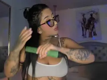 Chaturbate Adult Webcam of ayshell__
