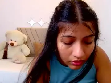 Chaturbate Live Sex Cam of zara_cute18