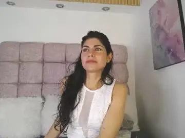 Chaturbate Watch Live Sex Cams of melodiroux_