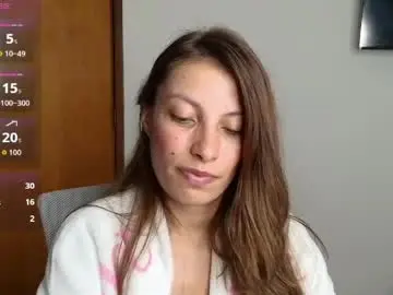 sweet_moon_v_ from chaturbate