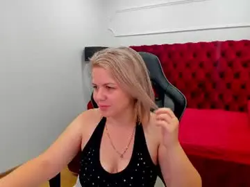 Chaturbate Live Sex of adeleravelle