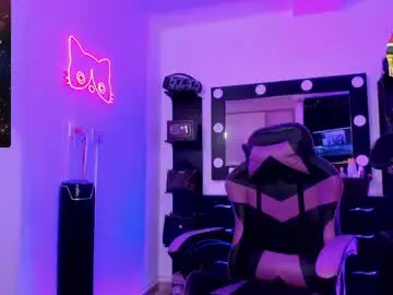 miss_kittyn from chaturbate