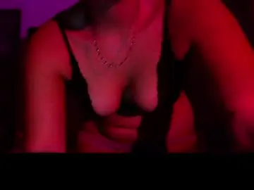 Chaturbate Watch Live Sex Cams of solar_07