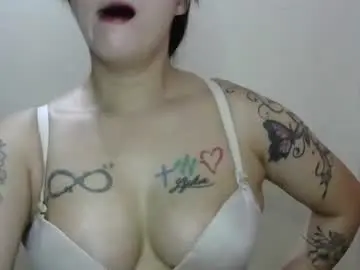 Chaturbate Live Sex Cam of stellapearlx