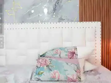 Chaturbate Free Live Porn of curvyhomebebe