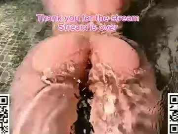 the_penguin_queen from chaturbate