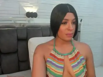 Chaturbate Live Porn of alicce_monrroy