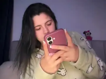 Chaturbate Sex Cam of ella_aq