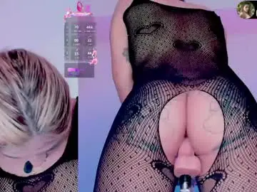 Chaturbate Free Porn Cam of angelcb_