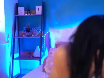 Chaturbate Live Sex Cam of raisavawn