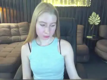 Chaturbate Adult Video Chat of alina__blonde