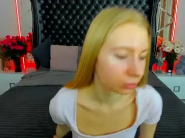 Chaturbate Nude Webcam of alina__blonde