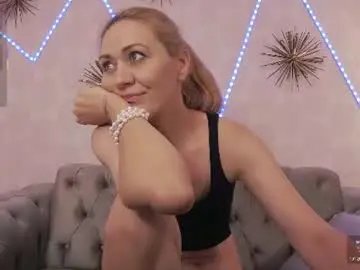 Chaturbate Adult Webcams of ellamilf