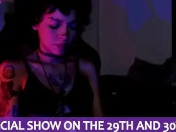 Chaturbate Nude Webcam of anny_kiitty_
