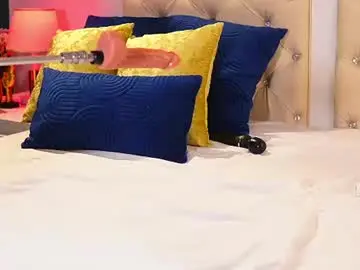 Chaturbate Watch Live Sex Cams of caroline_adams_