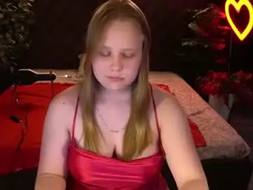 Chaturbate Sex Chat of crystallpaws_
