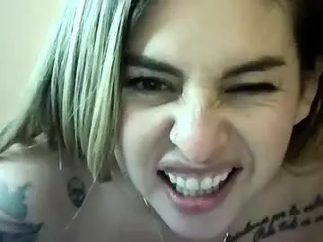 Chaturbate Sex Cam of valery__rouse_