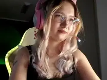 Chaturbate Best live sex cam show of lomamcmeen