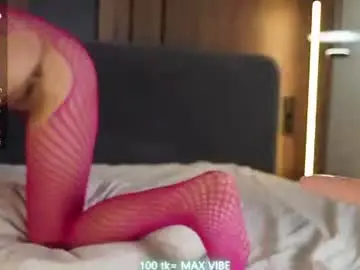 Chaturbate Free Porn Cam of mon1_day