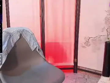 Chaturbate Watch Live Sex Cams of emmaray3