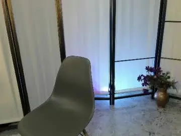 Chaturbate Free Live Porn of emmaray3