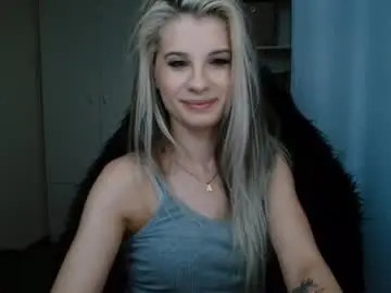 Chaturbate Live Porn of kristineamore